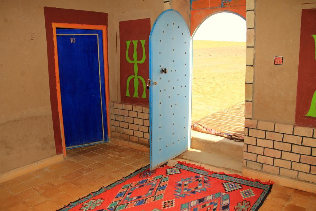 Hôtel La Gazelle Bleue à Merzouga Extérieur photo