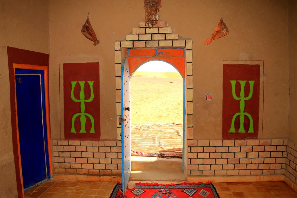 Hôtel La Gazelle Bleue à Merzouga Extérieur photo