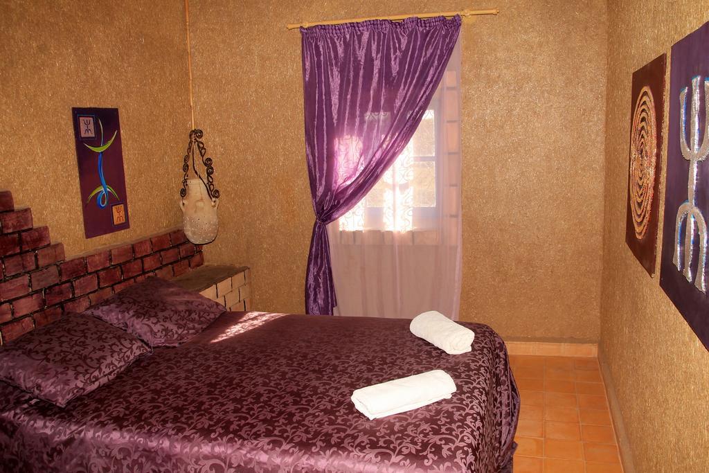 Hôtel La Gazelle Bleue à Merzouga Chambre photo