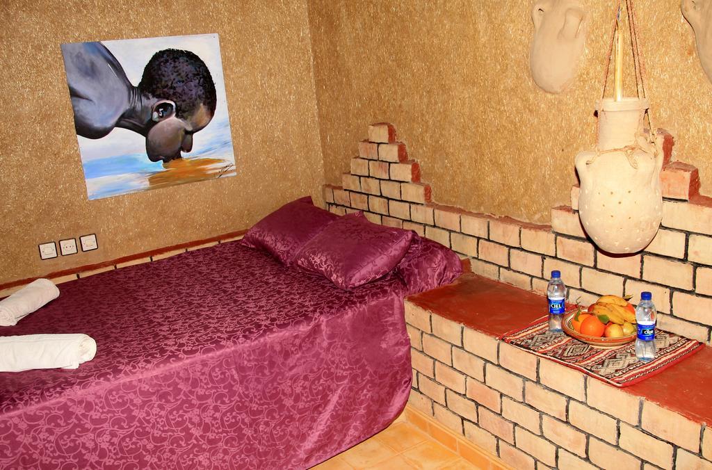 Hôtel La Gazelle Bleue à Merzouga Chambre photo