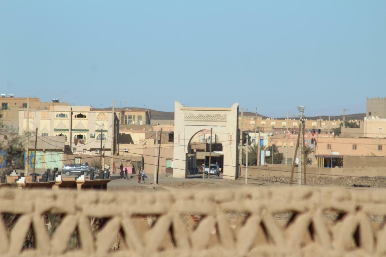Hôtel La Gazelle Bleue à Merzouga Extérieur photo