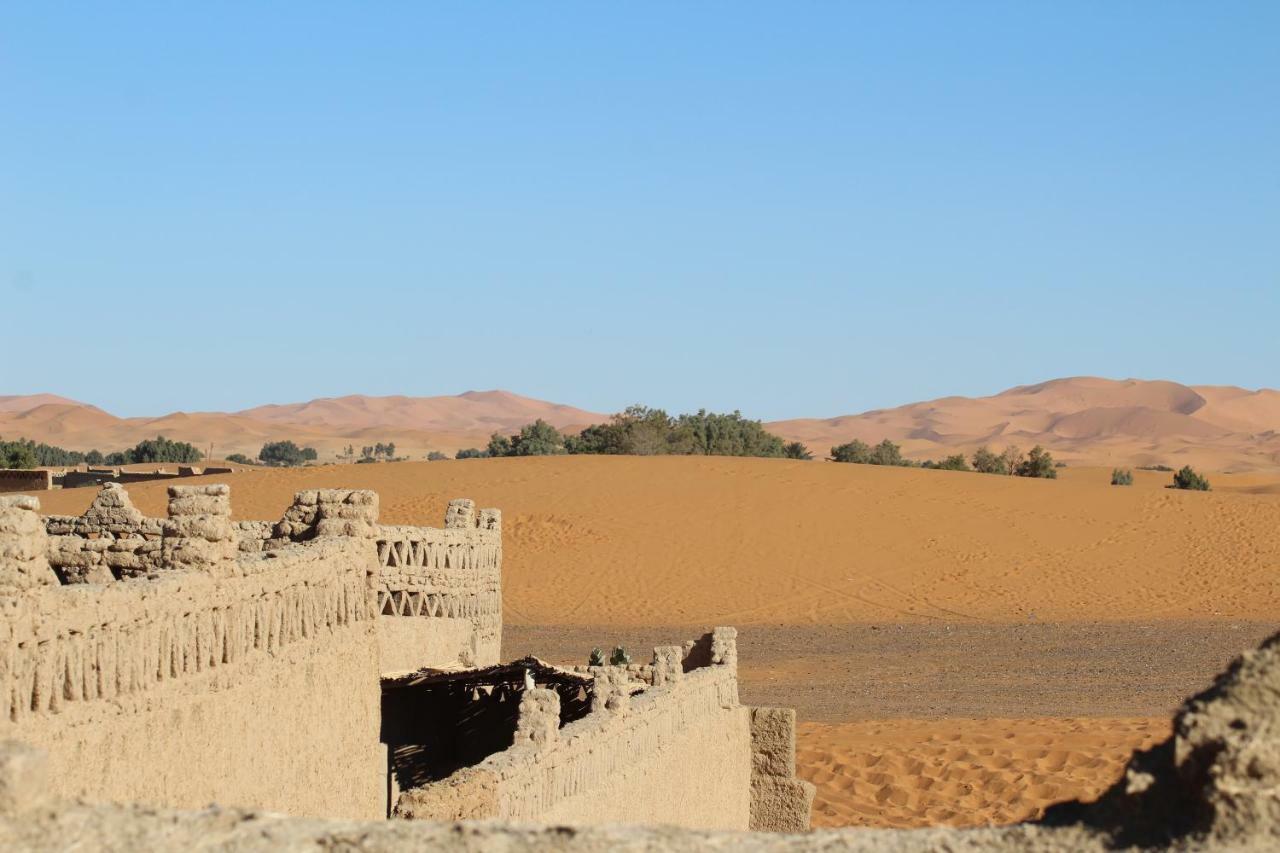 Hôtel La Gazelle Bleue à Merzouga Extérieur photo